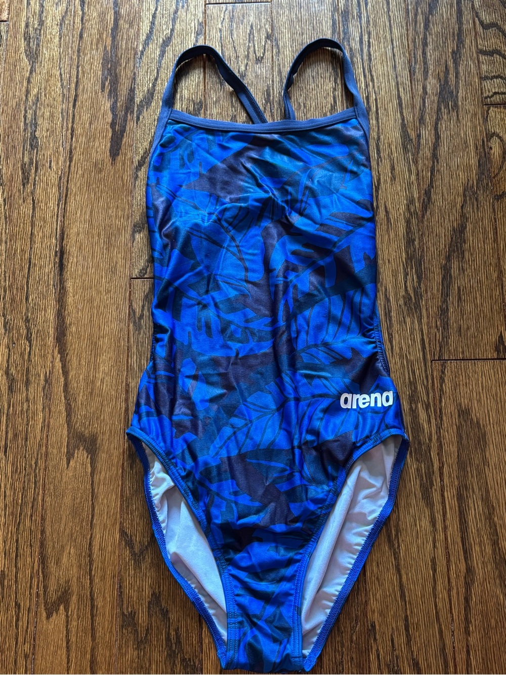 Arena Women’s Blue Leaf-Pattern One-Piece Training Swimsuit